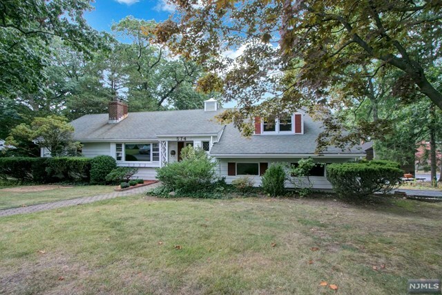 Property Photo:  574 Howard Street  NJ 07676 