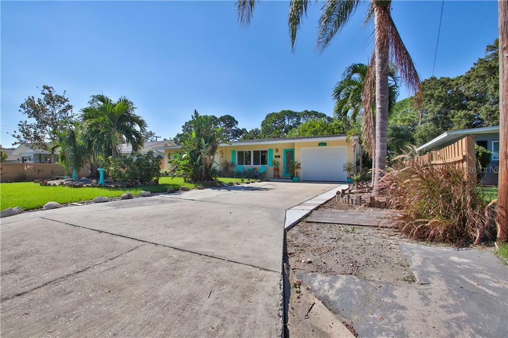 Property Photo: 1720 29th Street W FL 34205