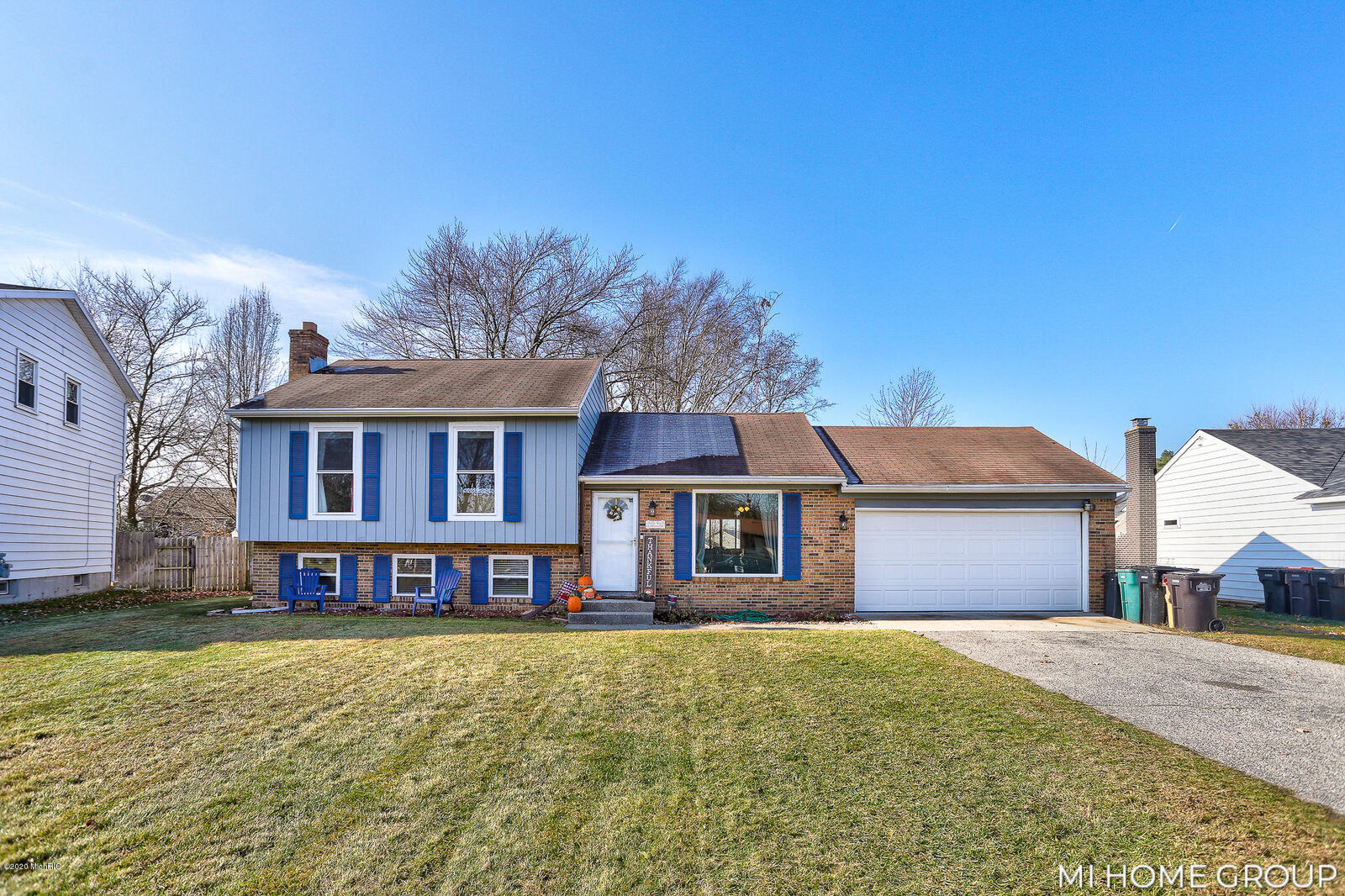 Property Photo:  5539 Birchview Drive SE  MI 49508 