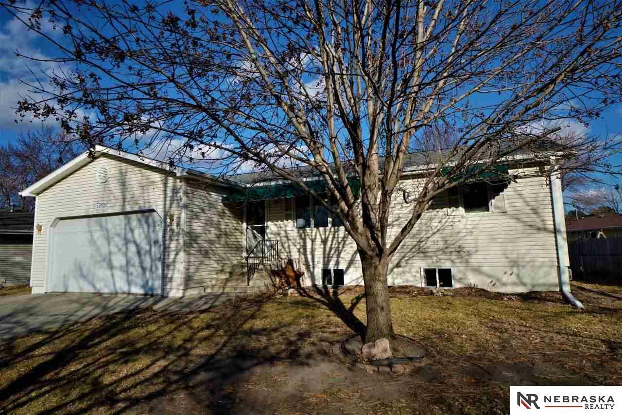 Property Photo:  10520 N 137th  NE 68462 