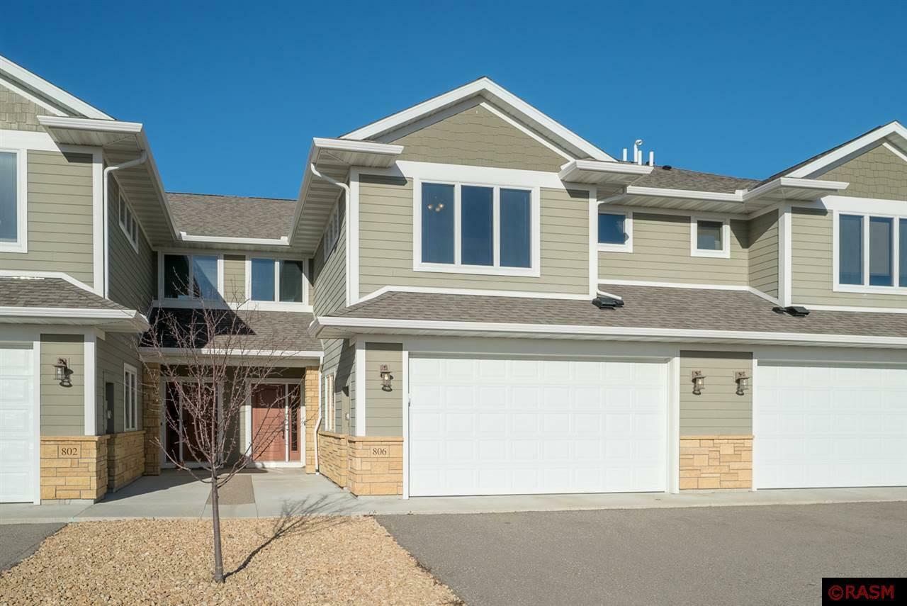 Property Photo: 806 Pinnacle Path MN 56001