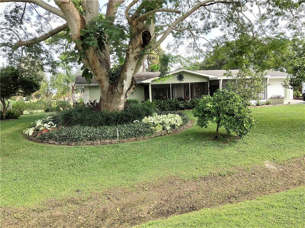 Property Photo:  613 24th Avenue SW  FL 33570 