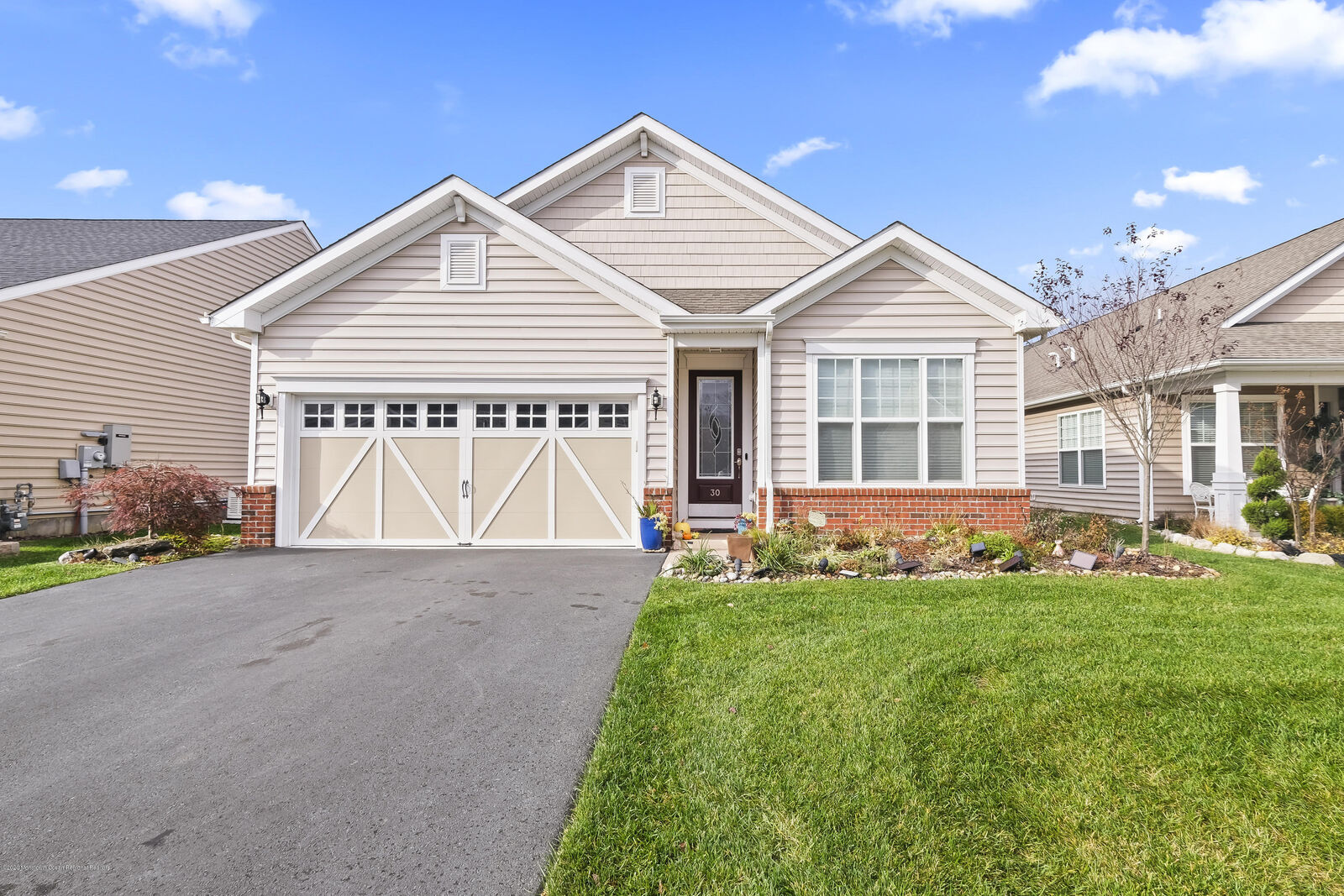 Property Photo:  30 Harvest Ridge Road  NJ 07731 