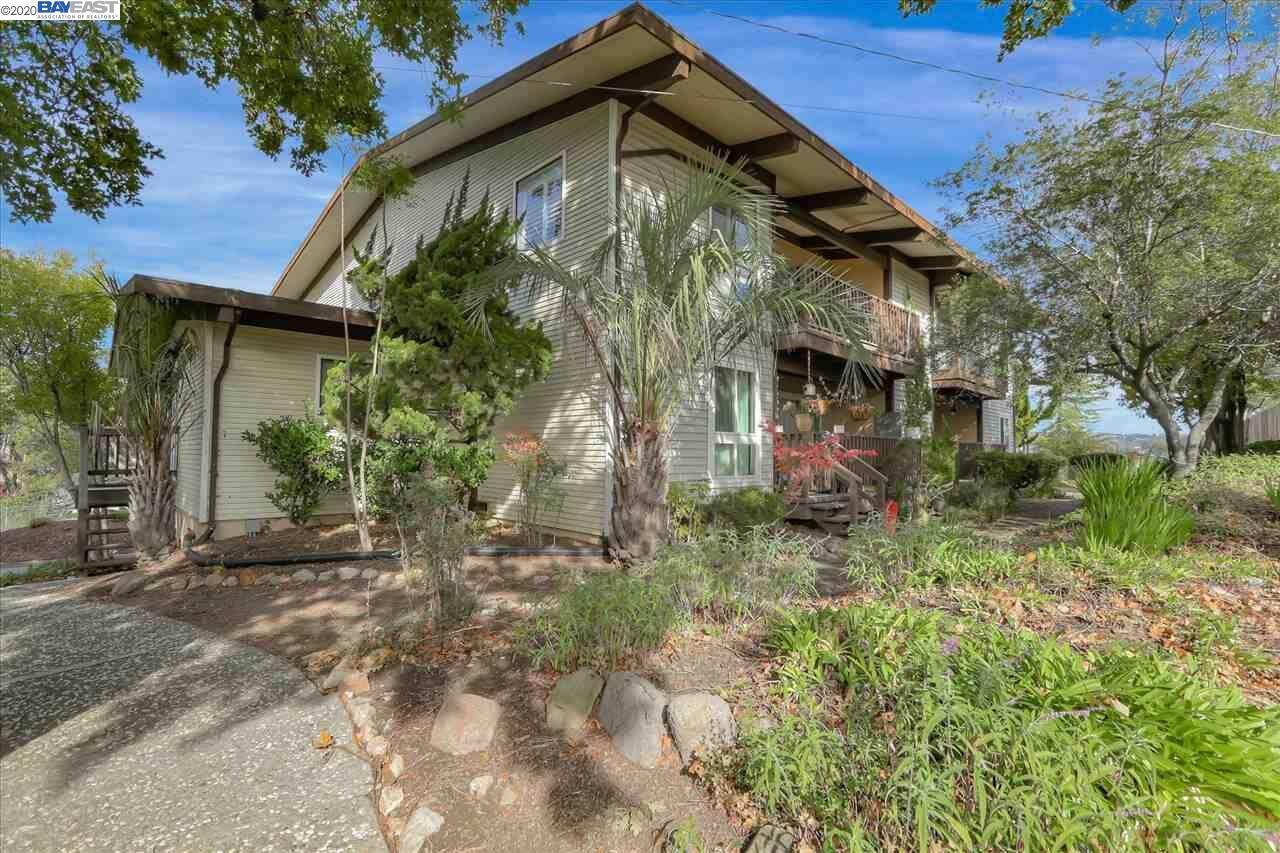 Property Photo: 19100 Crest Ave 64 CA 94546
