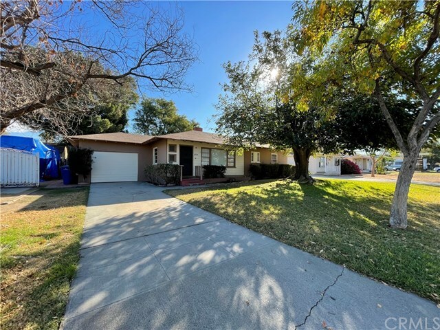 Property Photo:  6934 Barcelona Way  CA 92504 