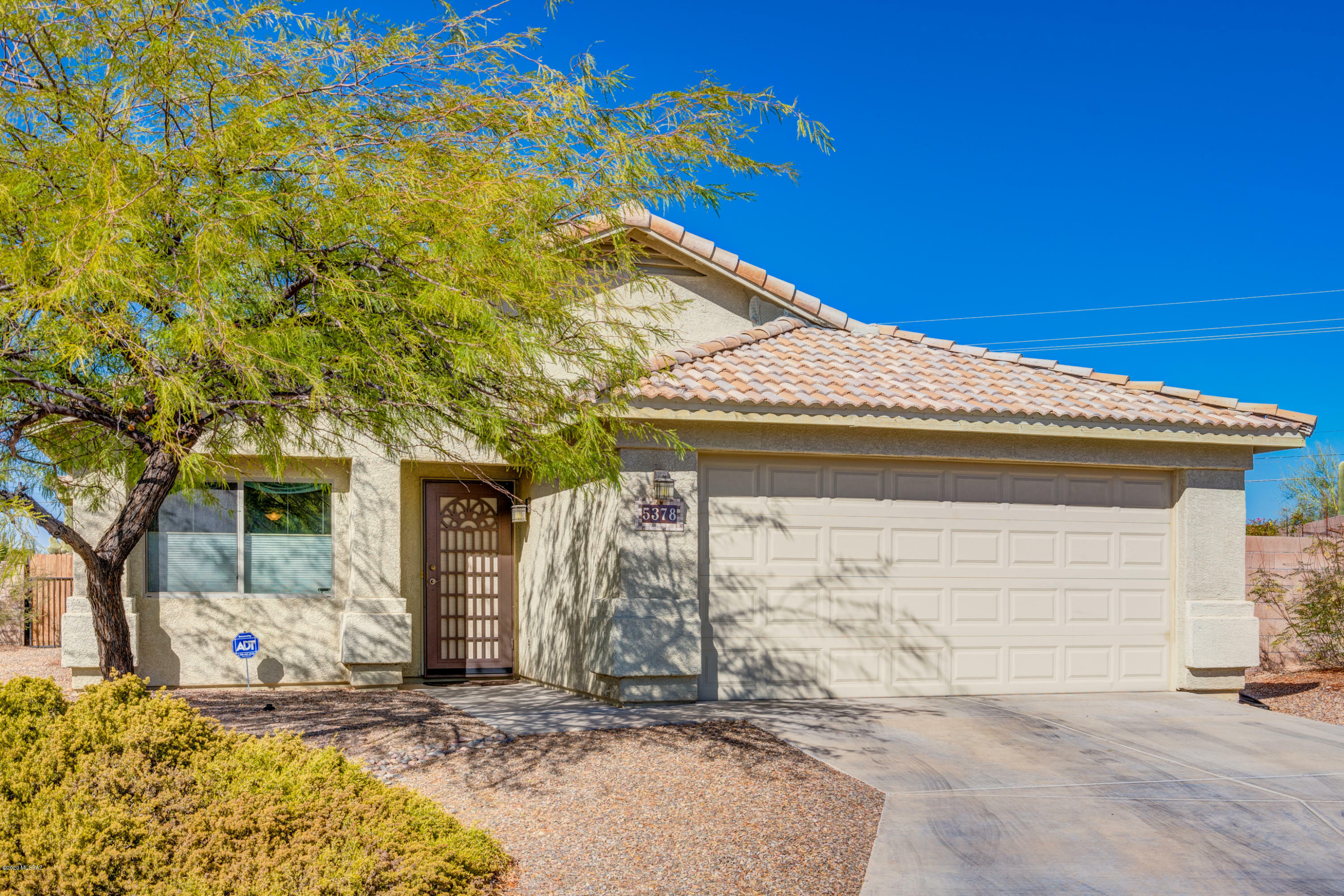 Property Photo:  5378 W Canyon Towhee Street  AZ 85742 