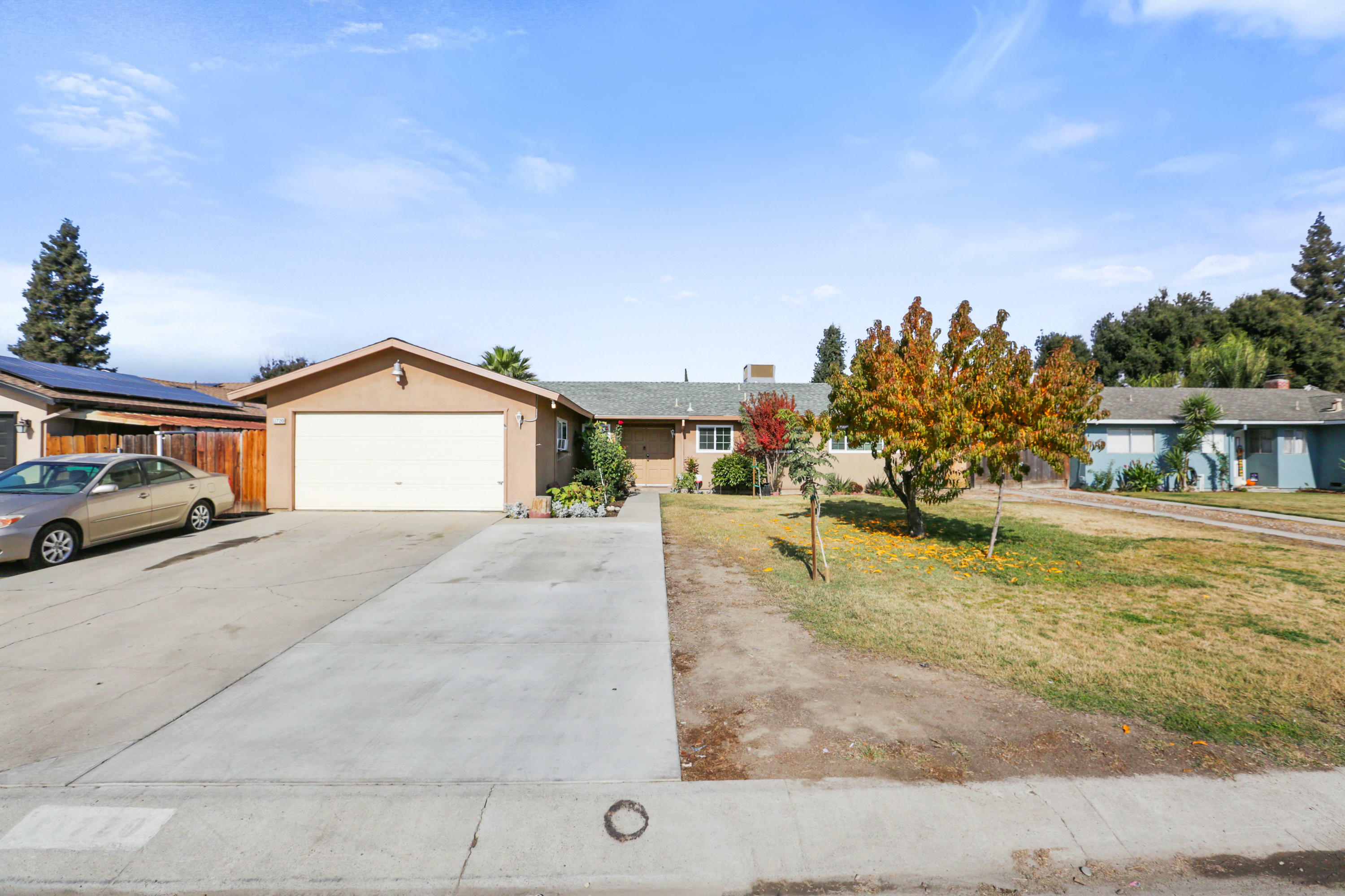 11720 Avenue 261  Tulare CA 93274 photo