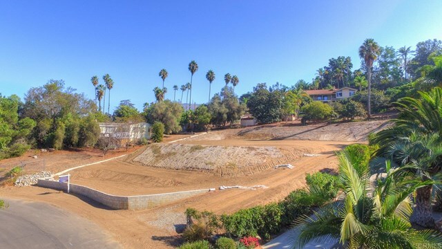 Property Photo: 176 Rockhill Rd CA 92084
