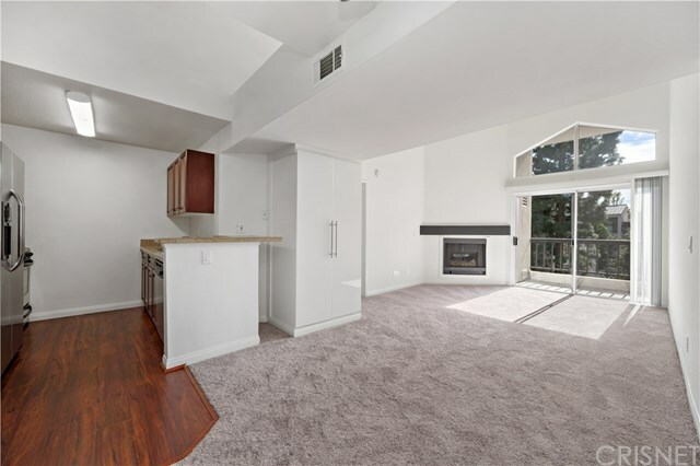 Property Photo:  5545 Canoga Avenue 301  CA 91367 