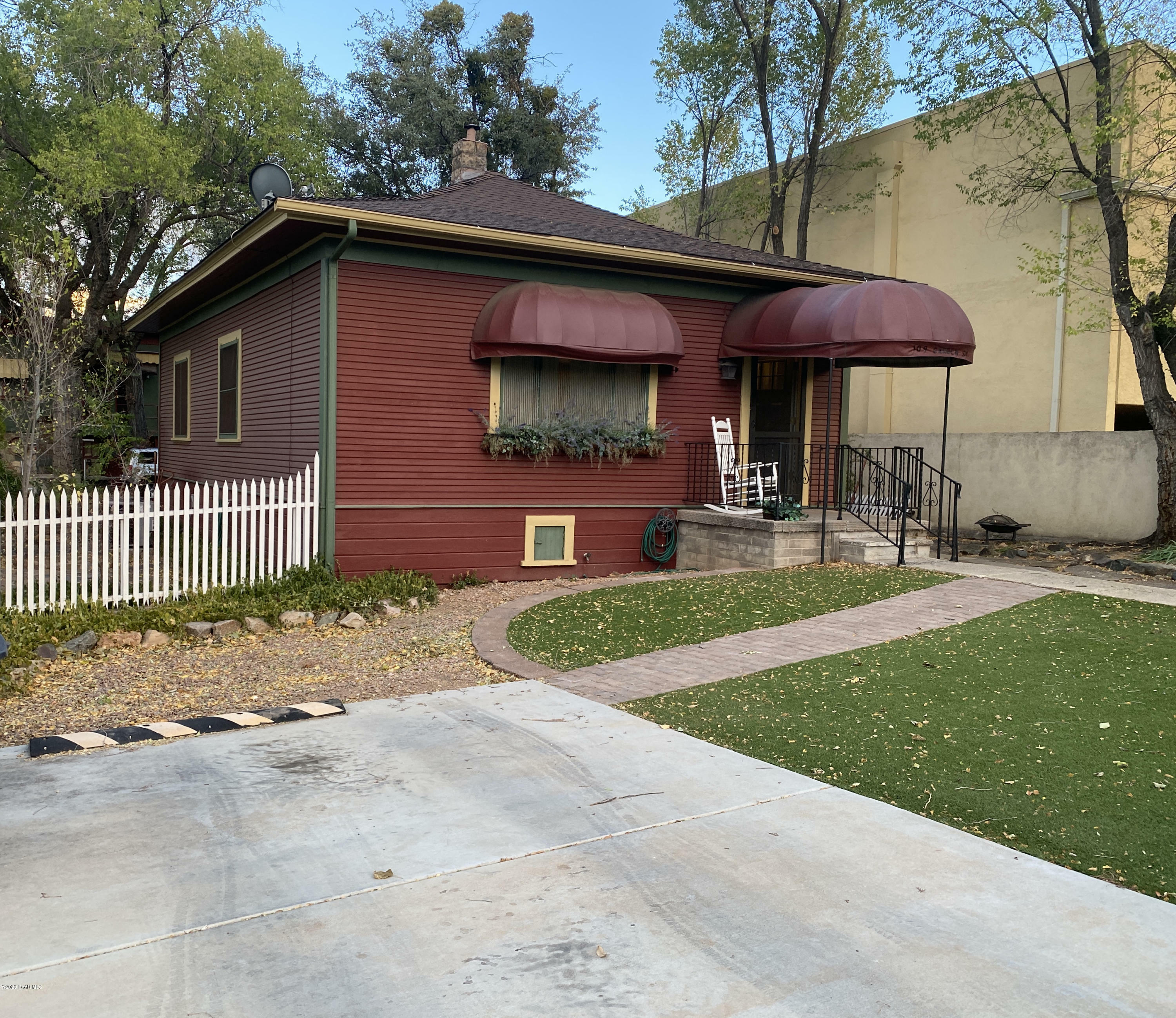 Property Photo:  109 Garden Street  AZ 86305 