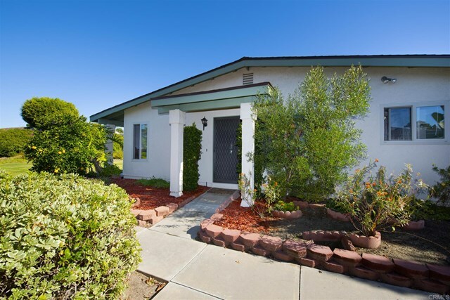 Property Photo:  952 Royal Tern Way  CA 92057 