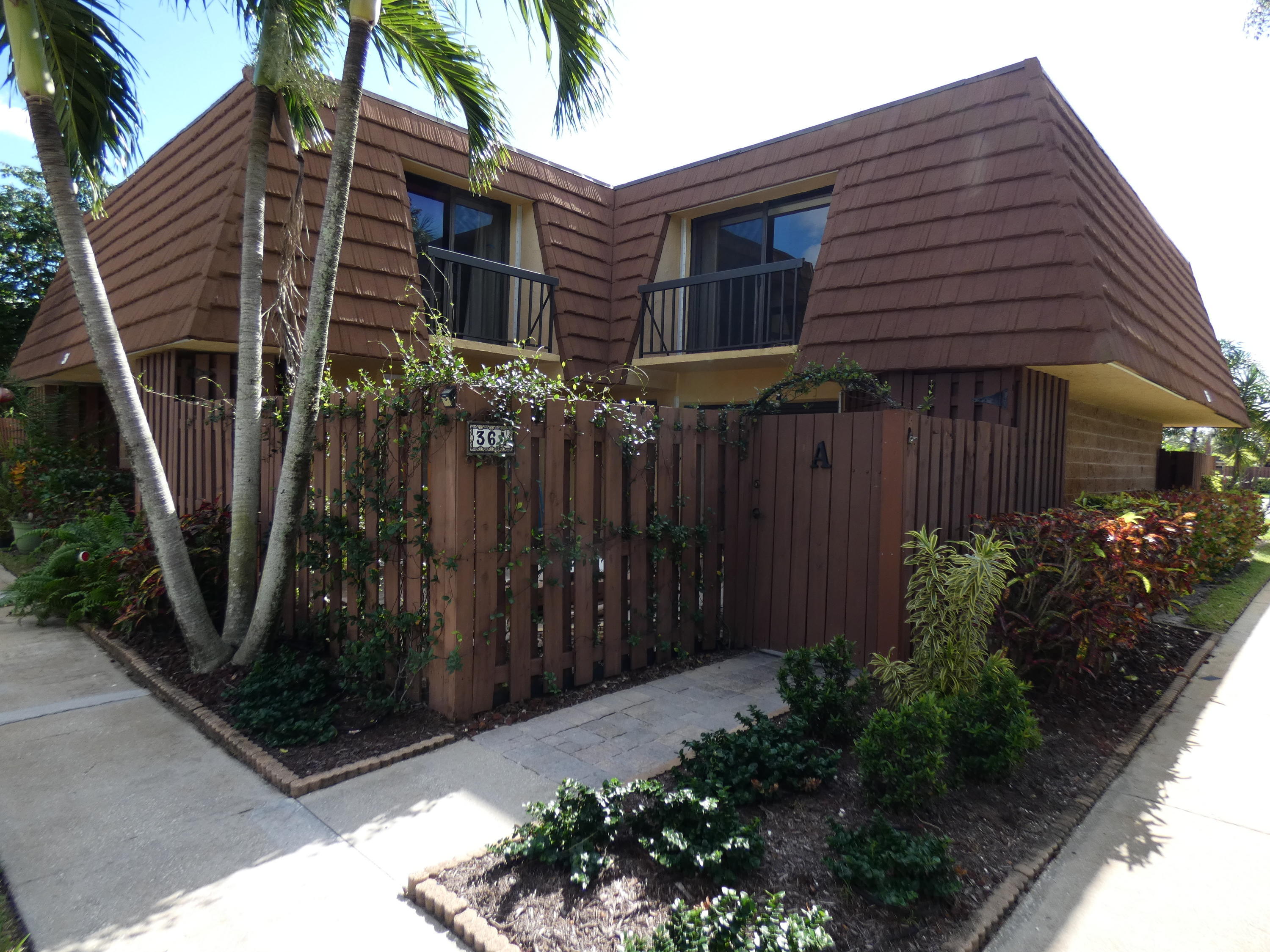 Property Photo: 825 Center Street 36A FL 33458