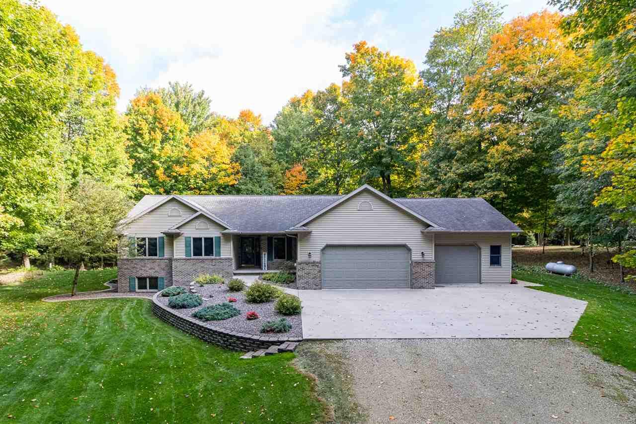 Property Photo:  E9444 Landscape Lane  WI 54940 