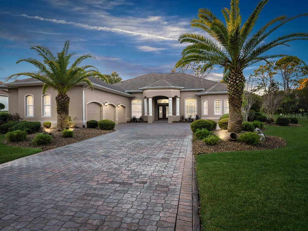 Property Photo: 39621 Harbor Hills Boulevard FL 32159