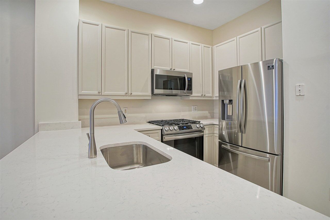 Property Photo: 61 Grand St 3K NJ 07302