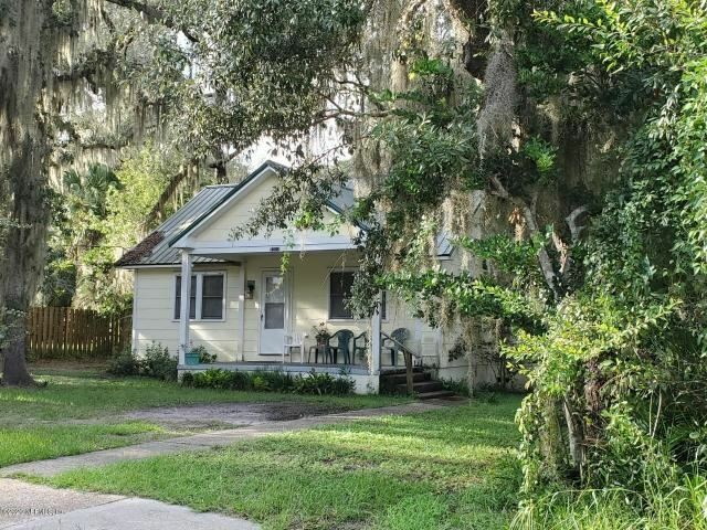 Property Photo:  1312 Kirby St  FL 32177 