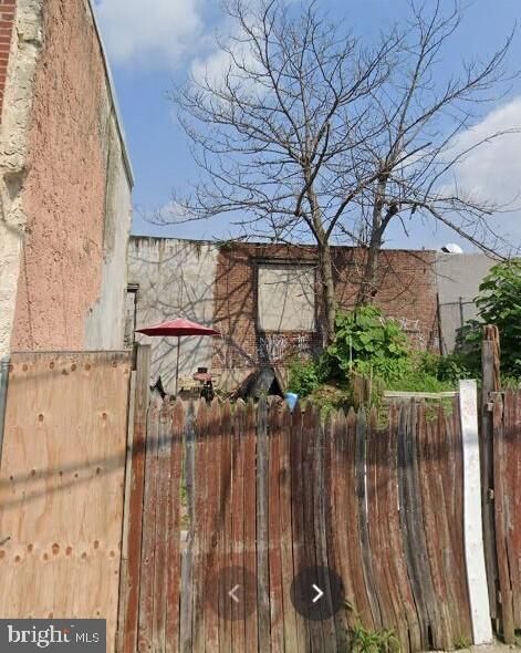 Property Photo: 2860 Stouton Street PA 19134