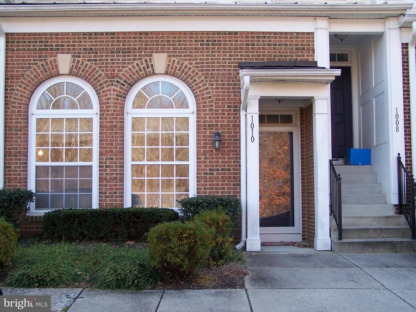 Property Photo:  1010 Treeland Way 705  MD 20774 