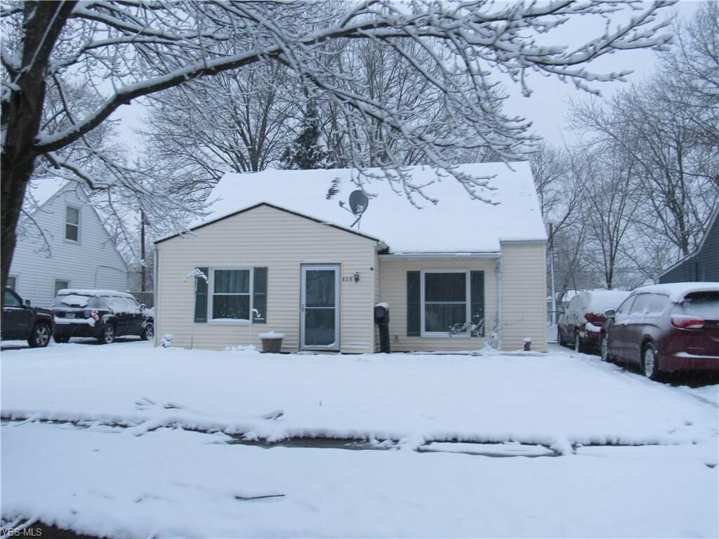 Property Photo:  630 Stuart Avenue  OH 44221 