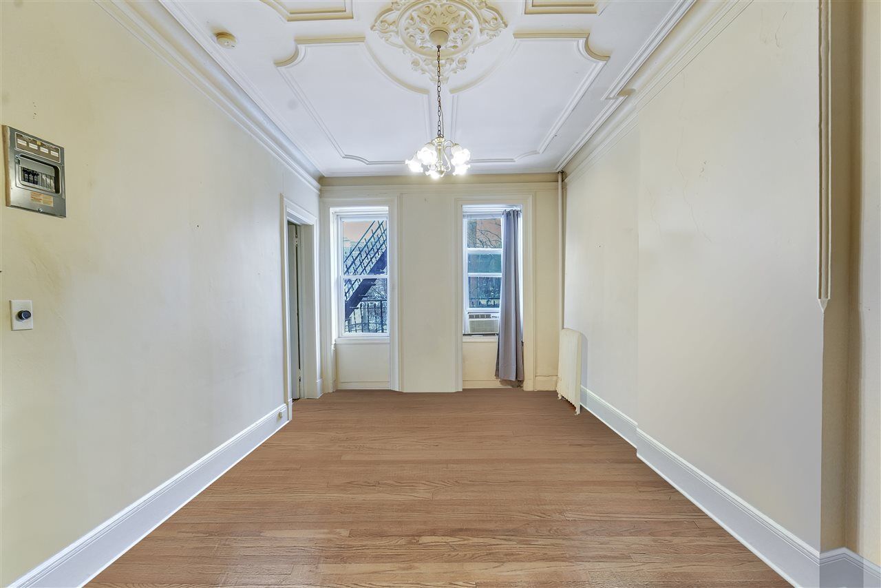 Property Photo:  808 Hudson St 2  NJ 07030 