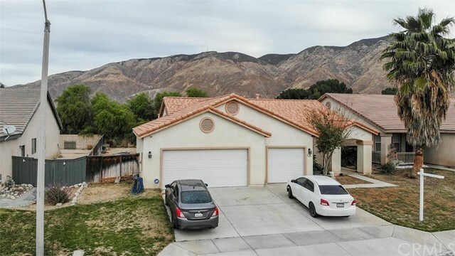 Property Photo:  241 Spinnaker Street  CA 92583 