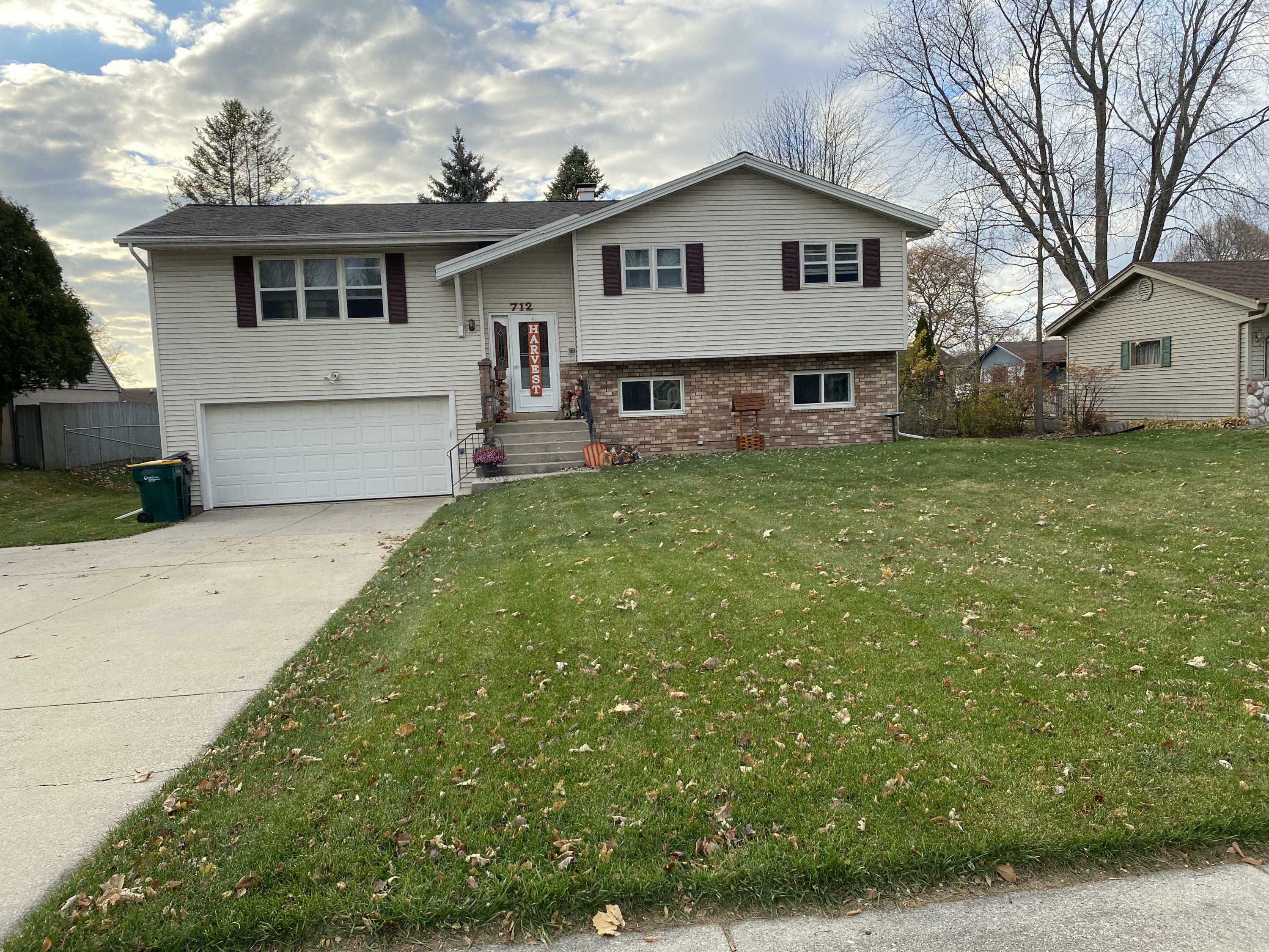 Property Photo: 712 S 18th Ave WI 53095