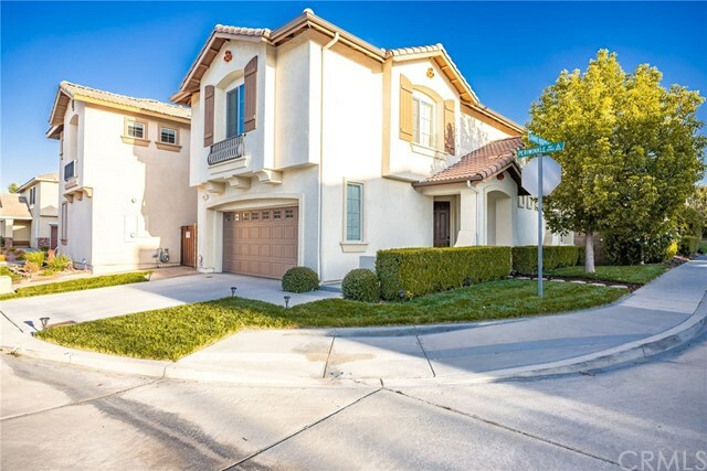 Property Photo:  10974 Periwinkle Way  CA 92503 