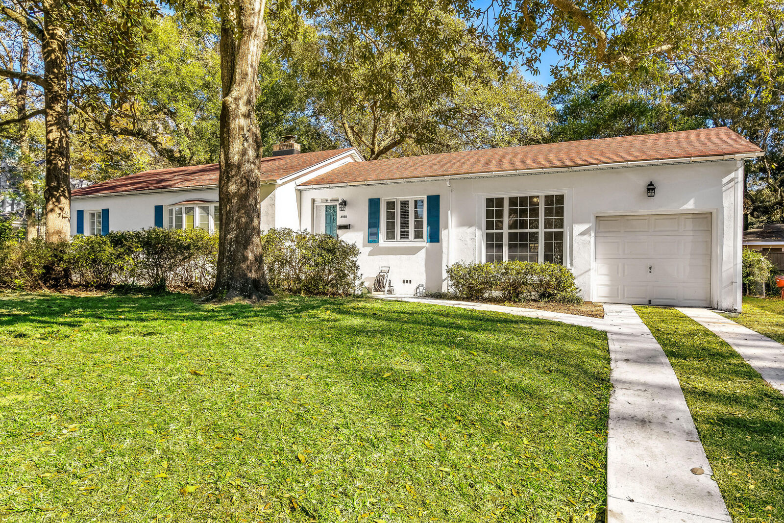 Property Photo: 4910 Parkside Drive SC 29405