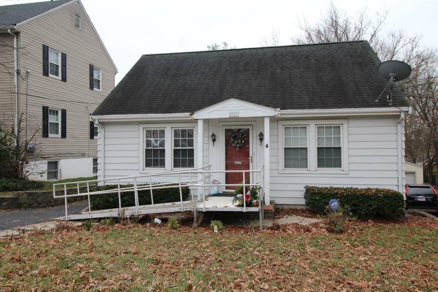 Property Photo:  2781 Losantiville Ave  OH 45213 