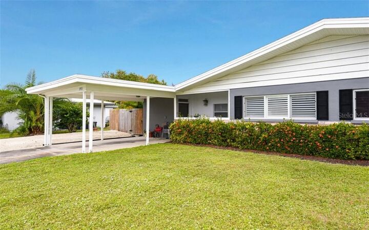 Property Photo: 2921 Bentley Street FL 34239