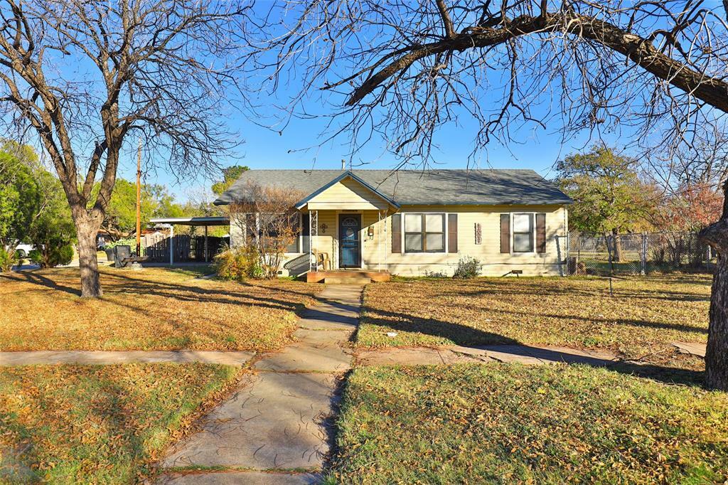 Property Photo:  2501 Marshall Street  TX 79605 