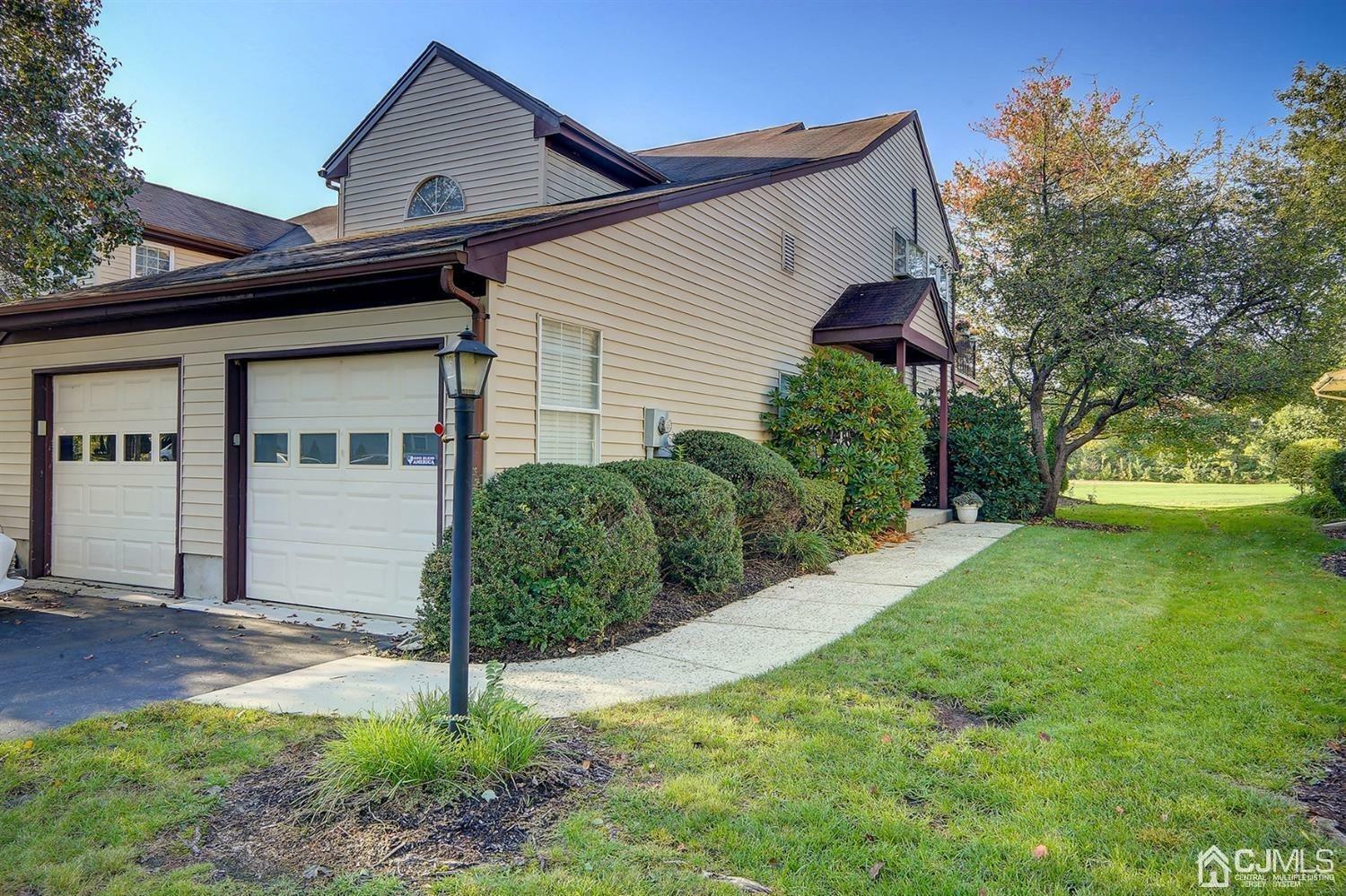 Property Photo:  5 Hillsborough Drive C  NJ 08831 