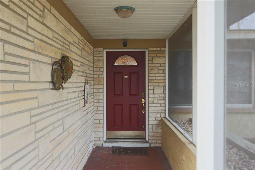 Property Photo: 4335 Darlington Road FL 34691