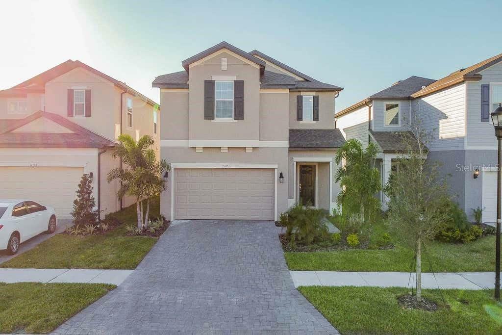 Property Photo: 11307 Green Harvest Drive 1003 FL 33578