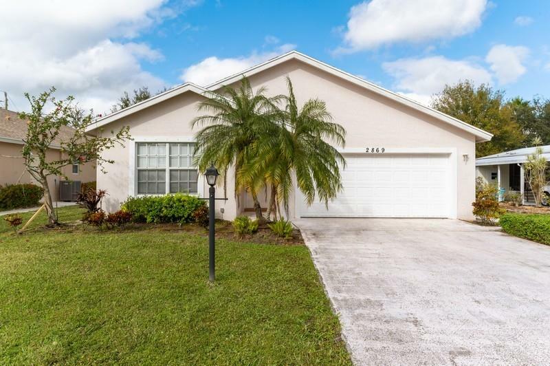 Property Photo:  2869 SW Versailles Terrace  FL 34997 