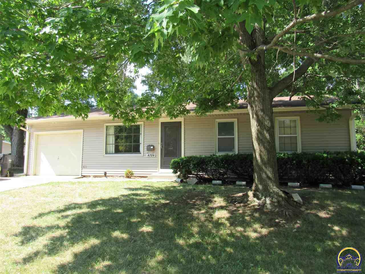 Property Photo:  4729 SW 28th St  KS 66614 