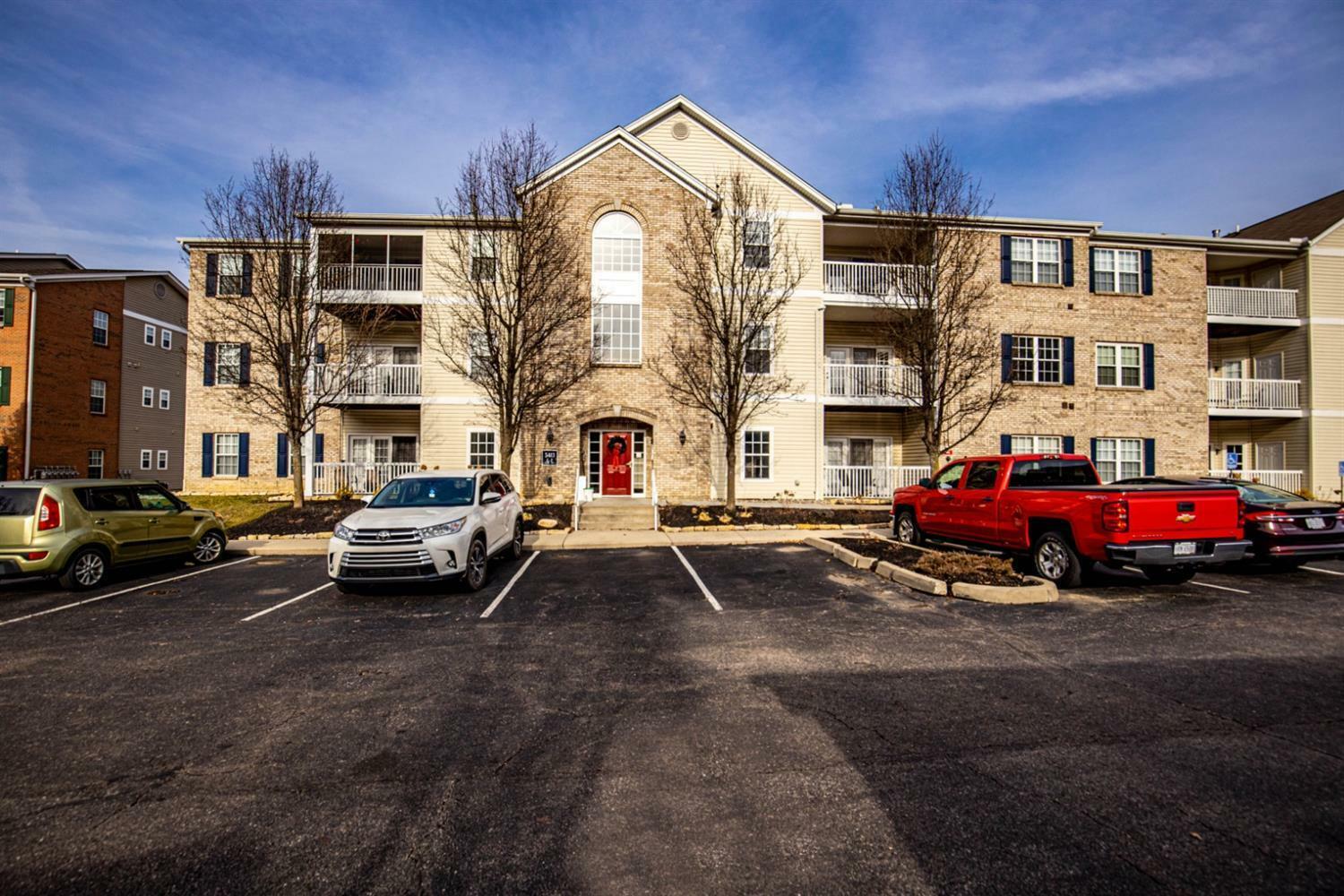 Property Photo: 5413 Michelles Oak Ct H OH 45248