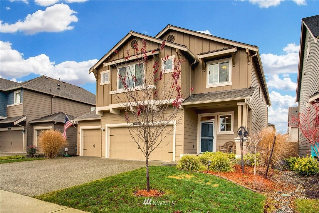 Property Photo:  10567 191st Street Ct E  WA 98374 