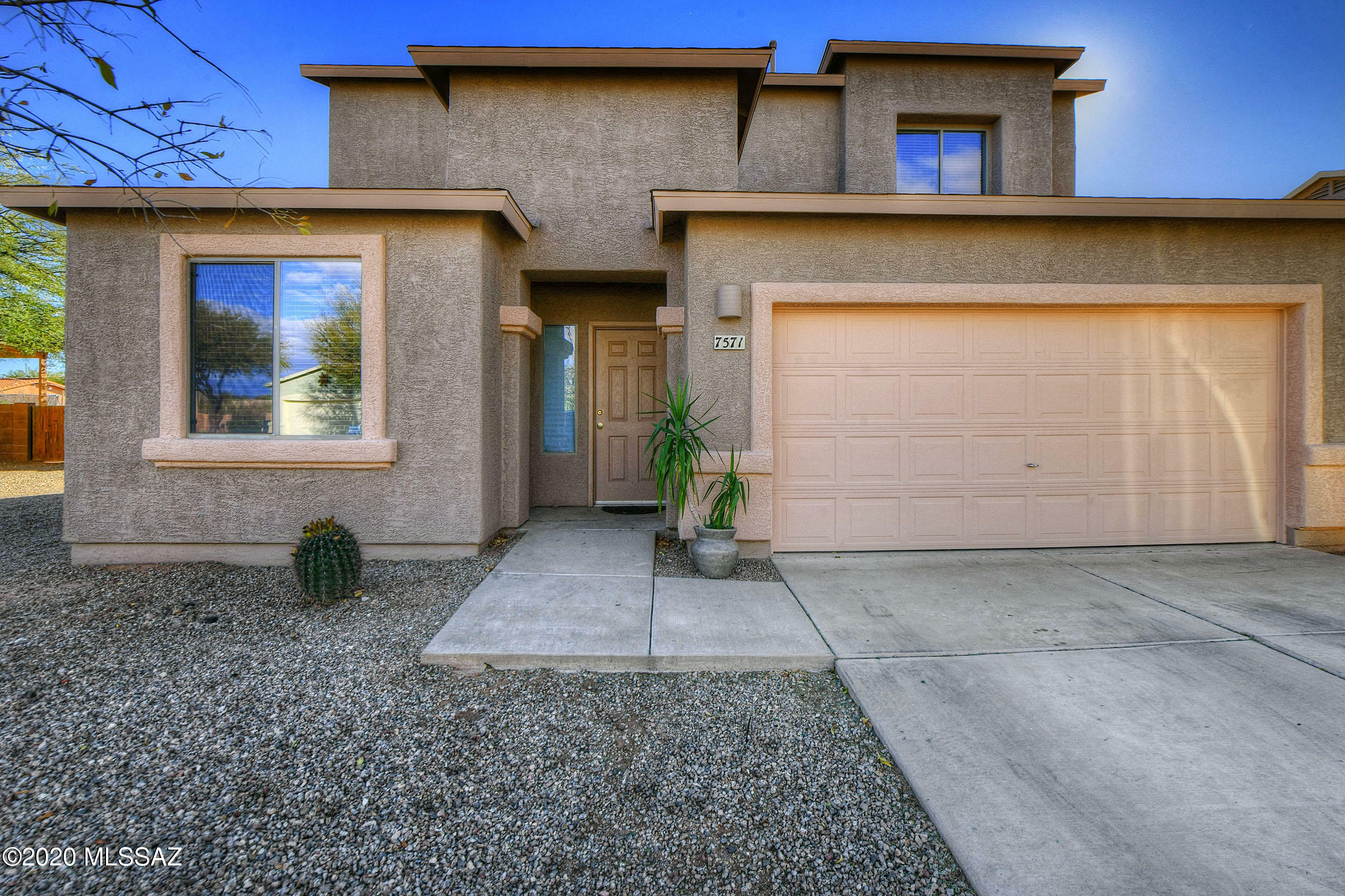 Property Photo:  7571 W Ranchers Drive  AZ 85757 