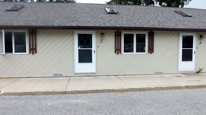 1277 W Houghton Lake - Unit 17  Prudenville MI 48651 photo
