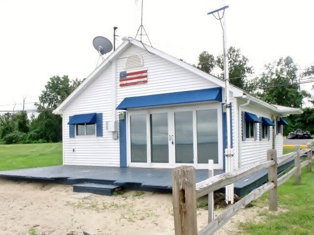 8610 W Houghton Lake Drive  Houghton Lake MI 48629 photo