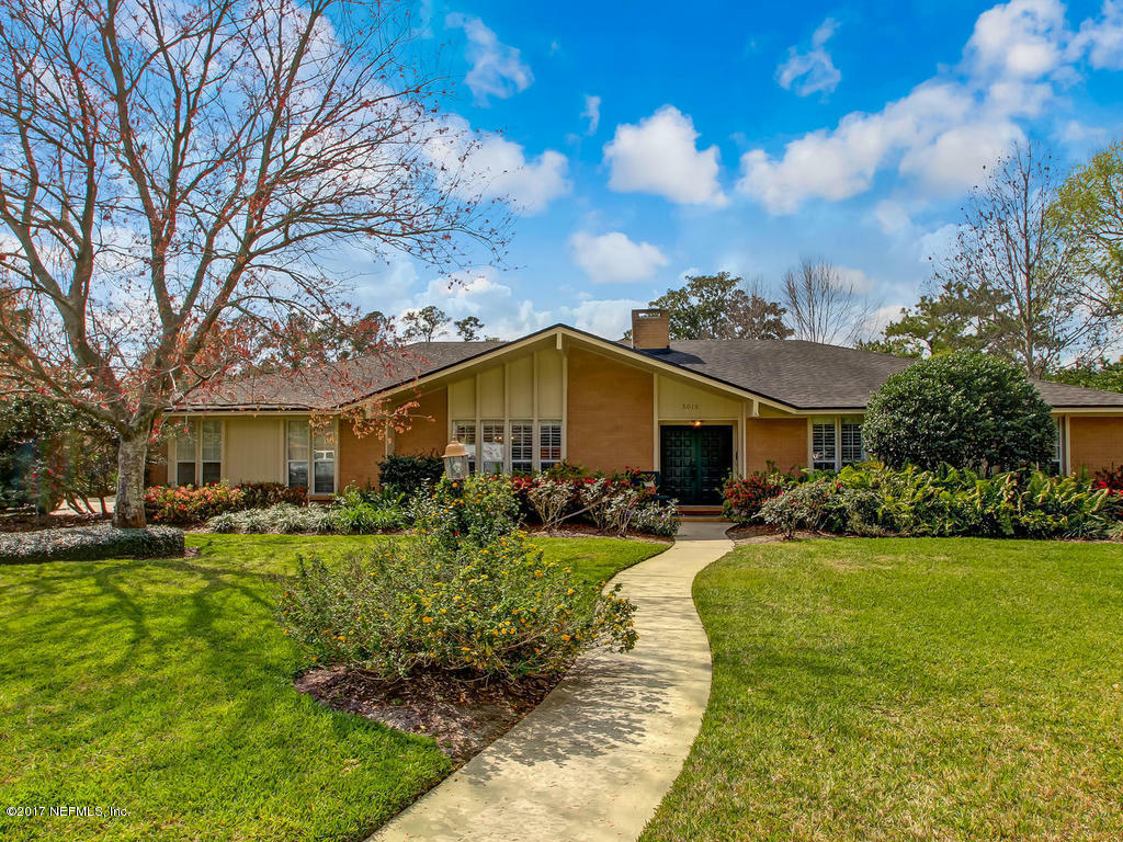 Property Photo:  5015 Long Bow Road  FL 32210 