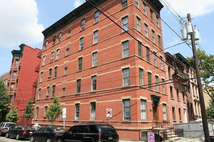 Property Photo:  563 Jersey Ave 1L  NJ 07302 