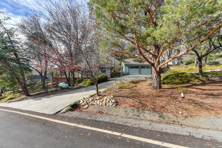 11612 Sandpiper Way  Penn Valley CA 95946 photo