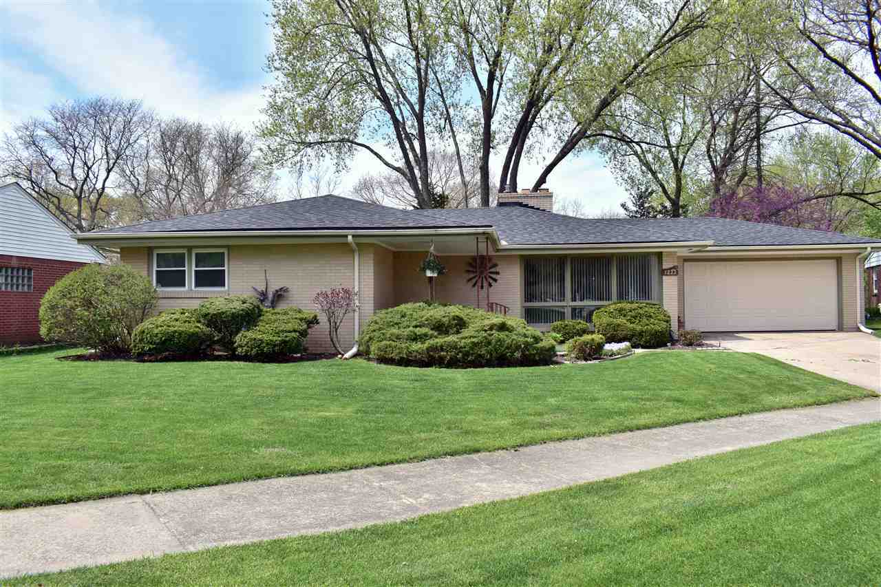 Property Photo:  1222 Gorham Place  IL 61107 