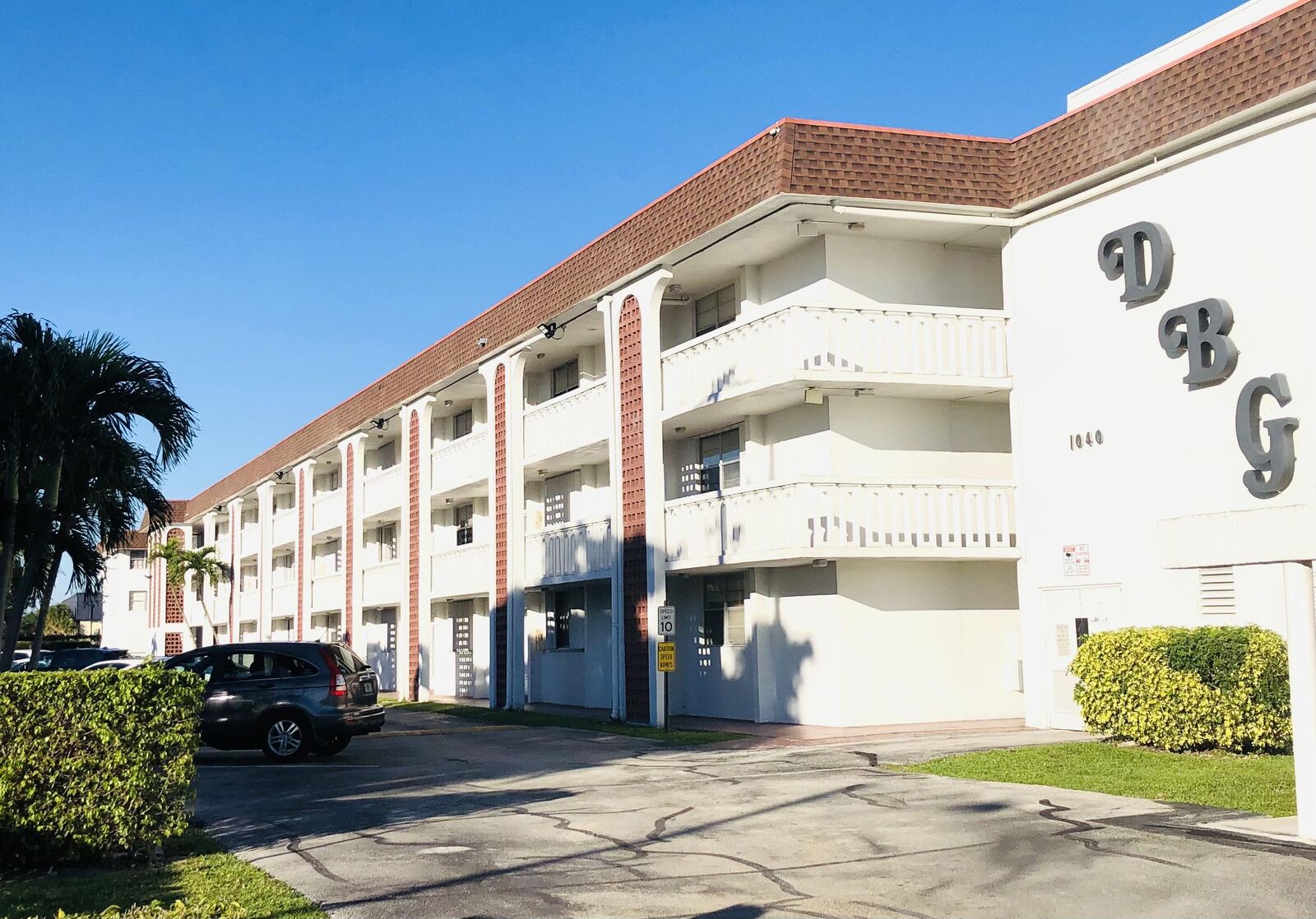 Property Photo:  1040 SE 4th Avenue 129  FL 33441 