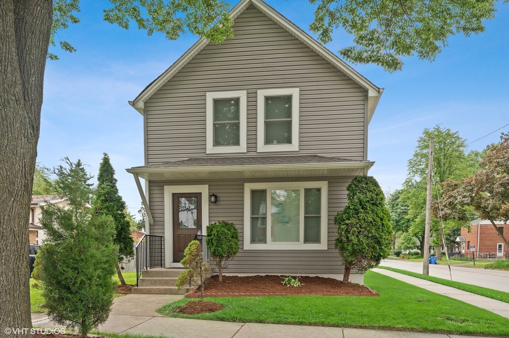 Property Photo:  1795 Orchard Street  IL 60018 