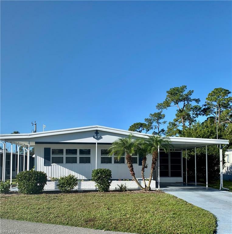 Property Photo:  609 Pine Grove Court  FL 33917 