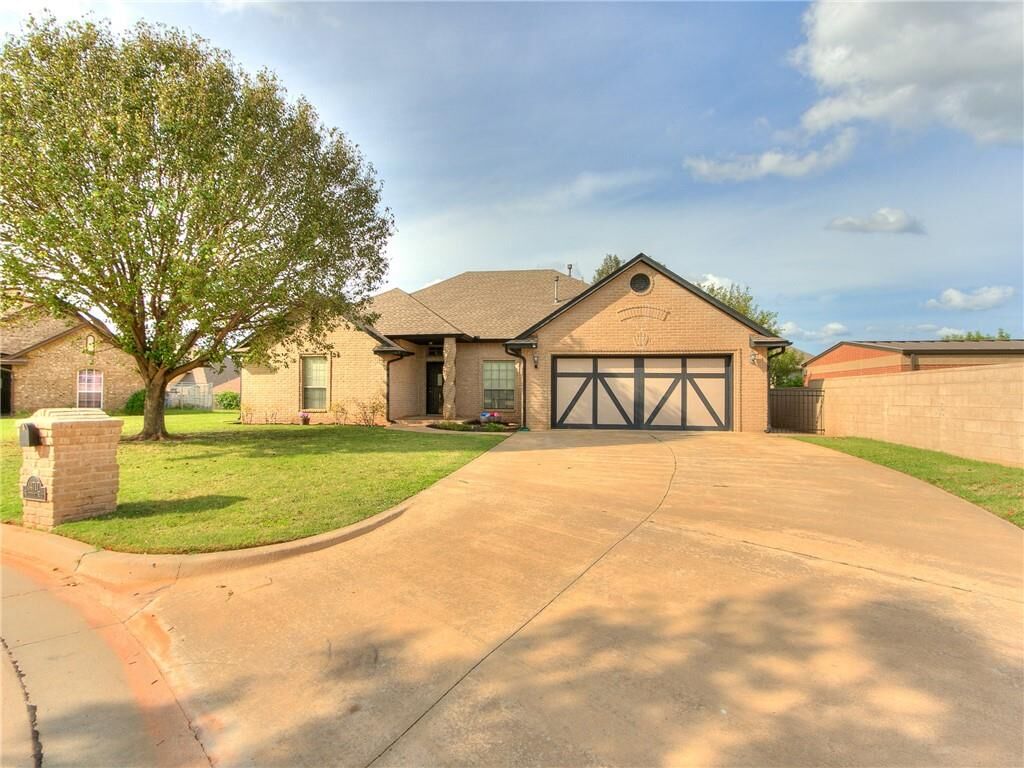 Property Photo:  14717 Waterfront Road  OK 73013 