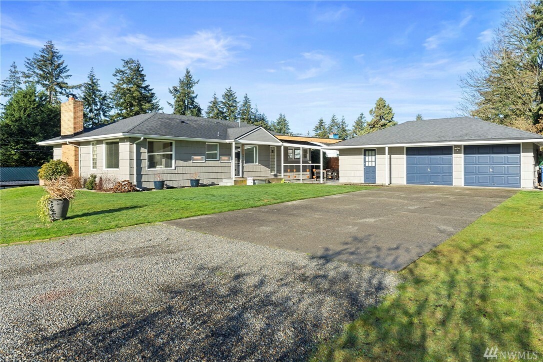 Property Photo:  1285 Huson Dr  WA 98405 